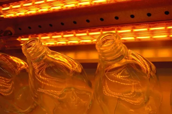 Industrial glass preheating system